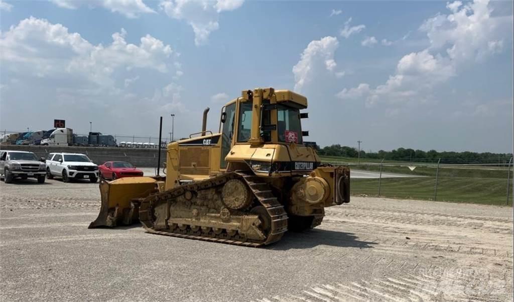 CAT D6N XL Dozers - Tratores rastos