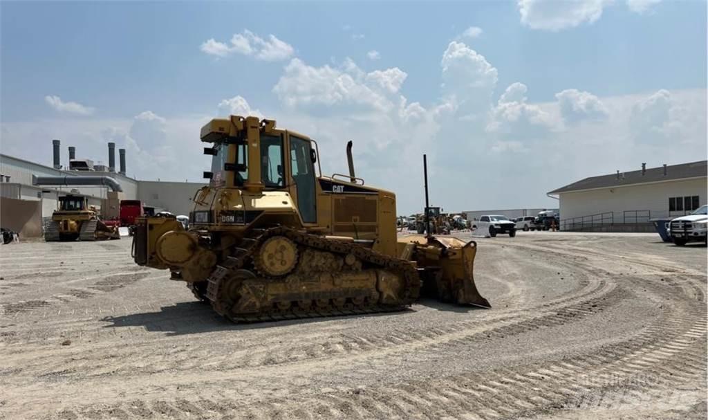 CAT D6N XL Dozers - Tratores rastos