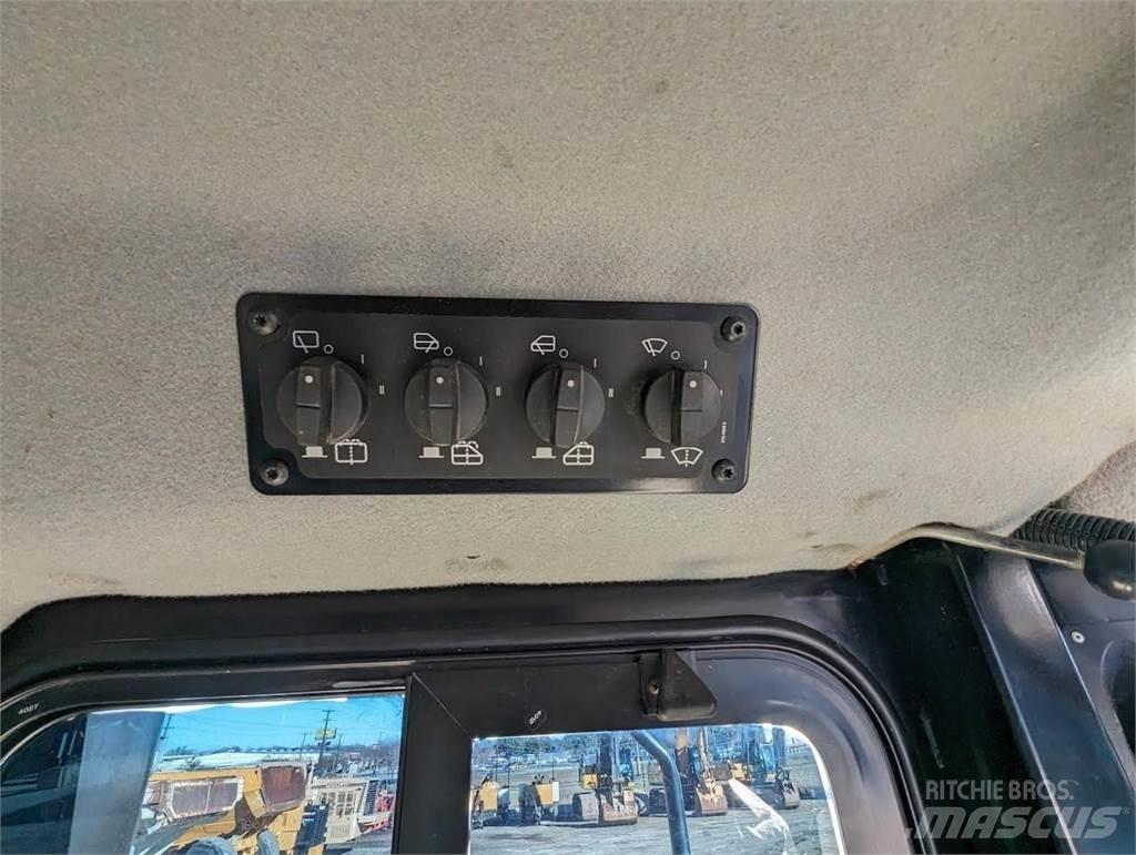 CAT D6T XL Dozers - Tratores rastos