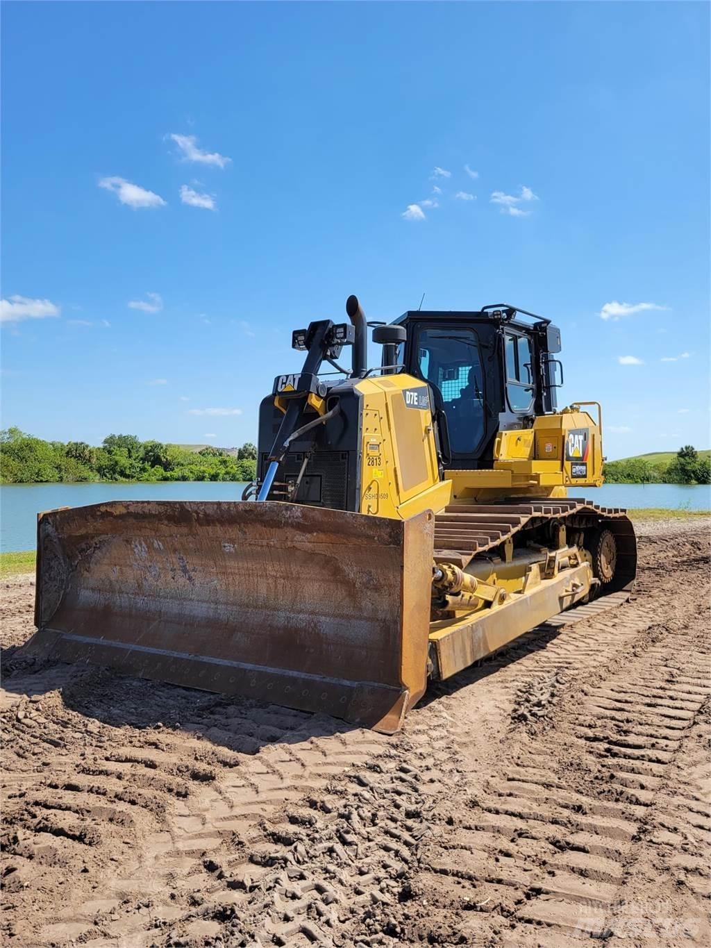 CAT D7E LGP Dozers - Tratores rastos