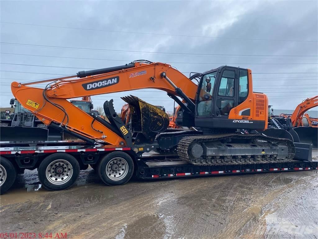 Develon DX235 LCR-5 Escavadoras de rastos
