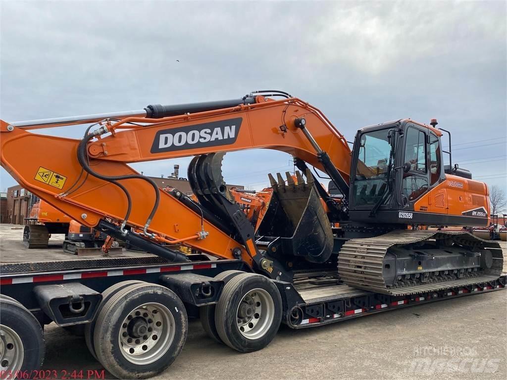 Develon DX255 LC-7 Escavadoras de rastos