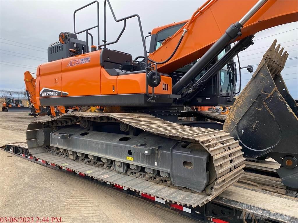 Develon DX255 LC-7 Escavadoras de rastos