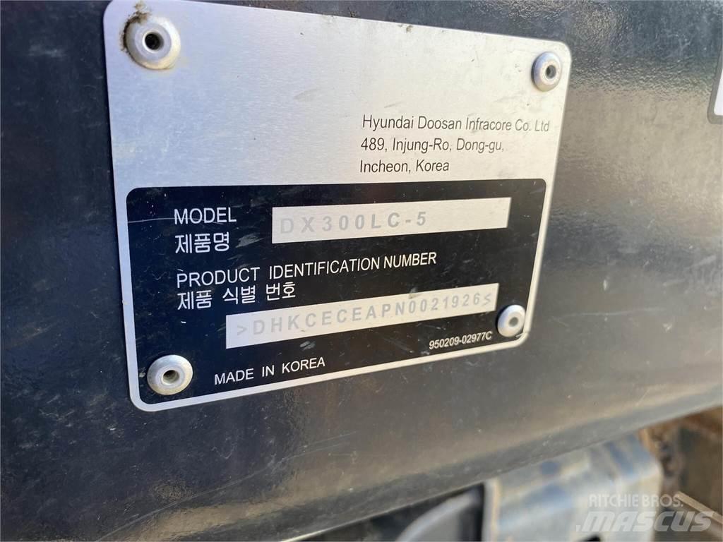 Develon DX300 LC-5 Escavadoras de rastos