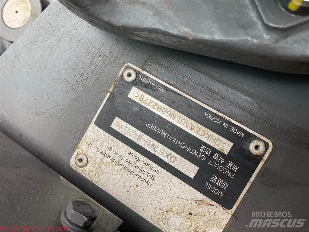 Develon DX62R-3 Escavadoras de rastos