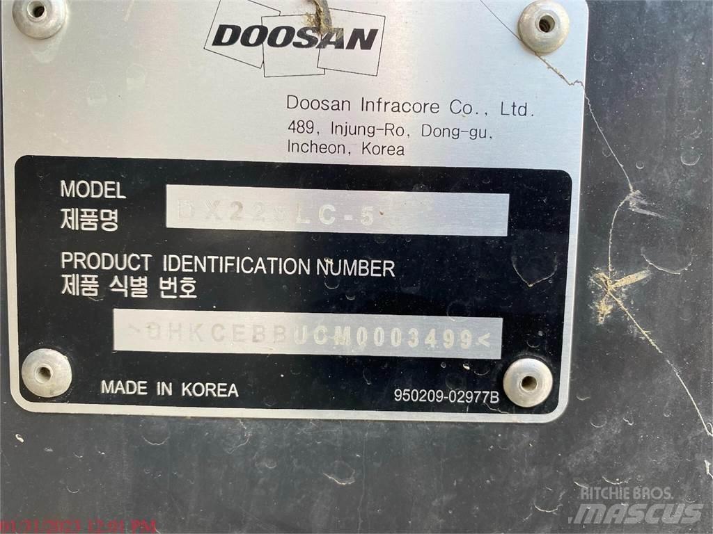 Doosan DX225 LC-5 Escavadoras de rastos