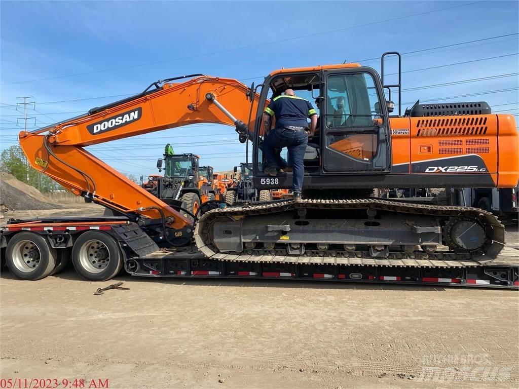 Doosan DX225 LC-5 Escavadoras de rastos