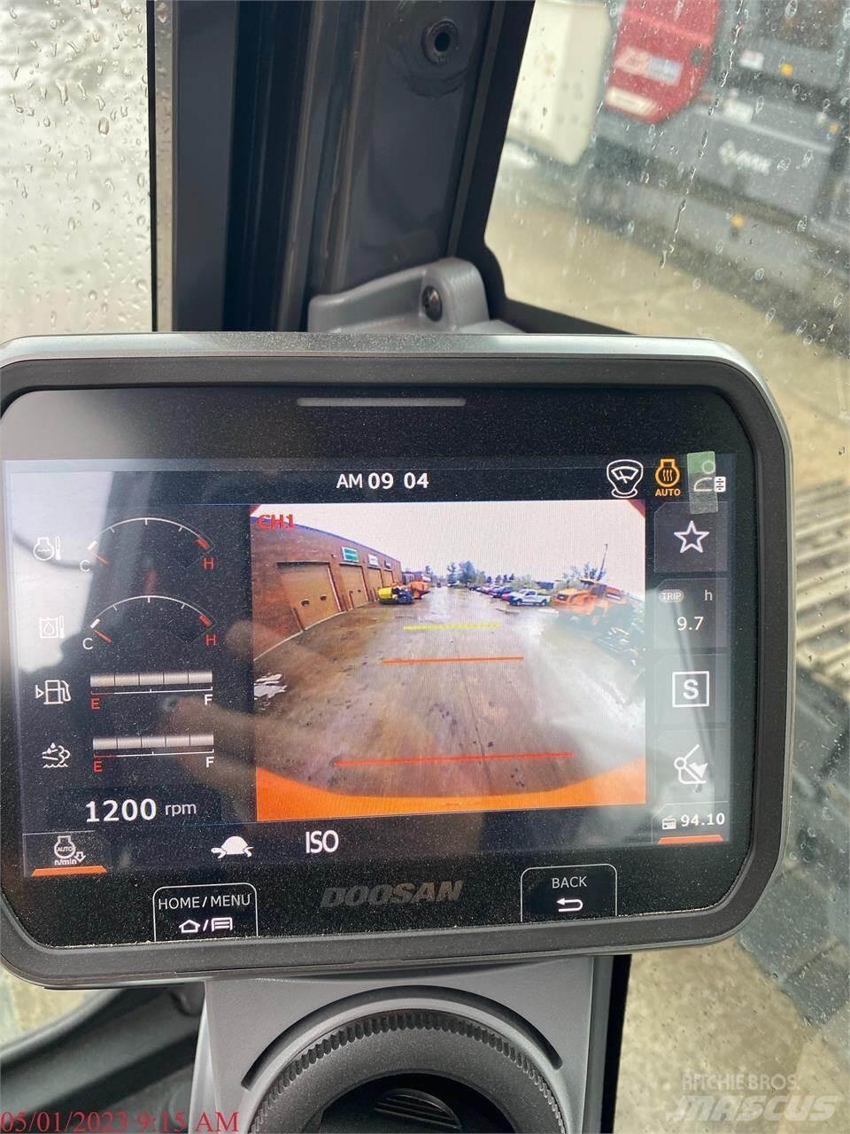 Doosan DX300 LC Escavadoras de rastos