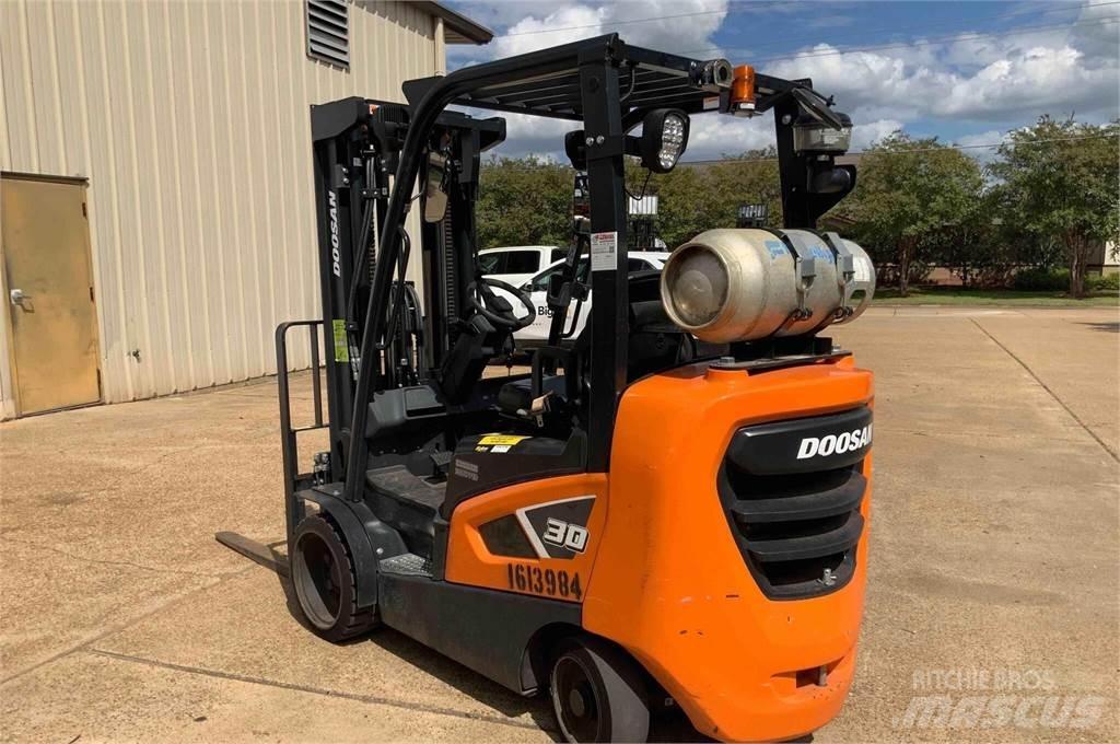 Doosan GC30S-9 Empilhadores - Outros