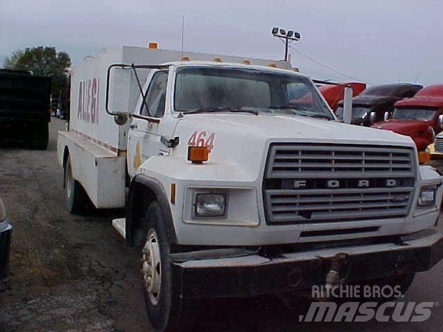 Ford F700 Camiões-cisterna