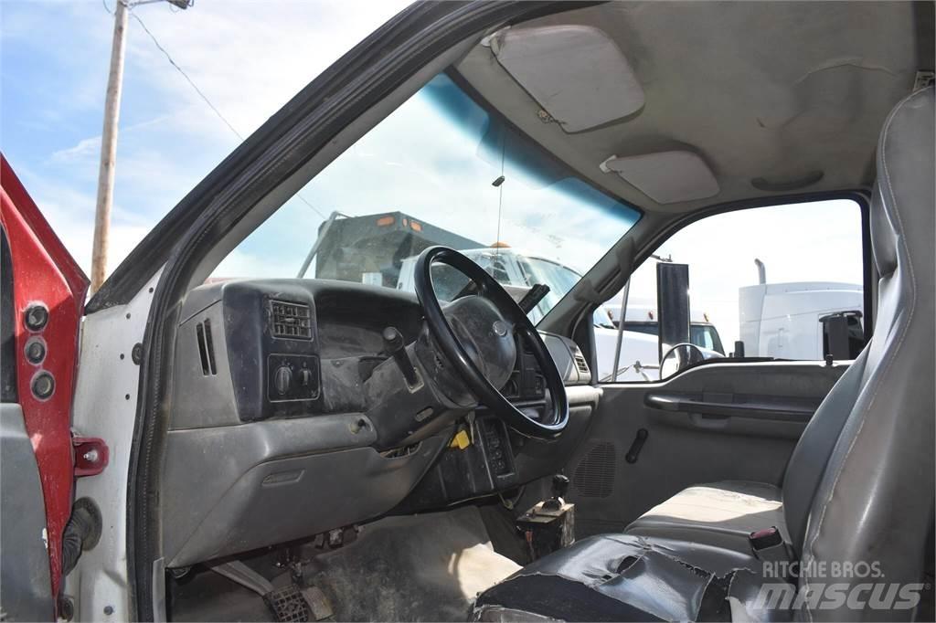 Ford F750 Camiões basculantes
