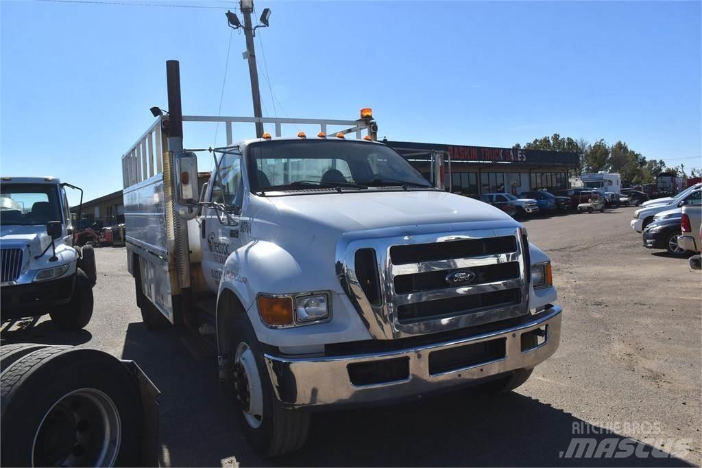 Ford F750 Camiões Municipais / Uso Geral