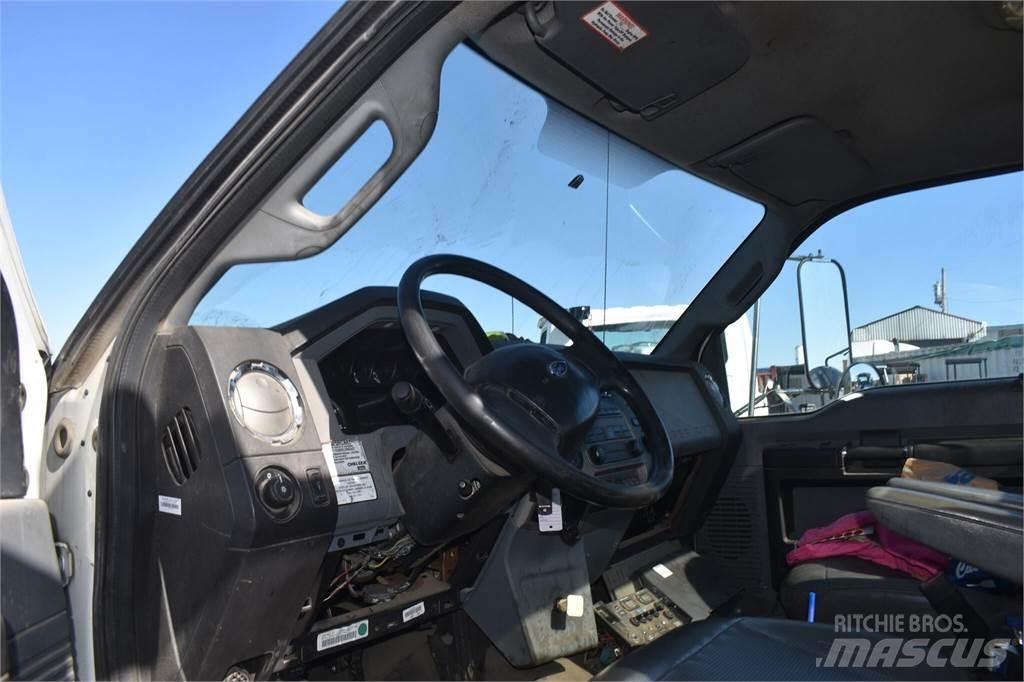 Ford F750 Camiões Municipais / Uso Geral
