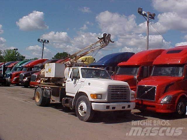 Ford F800 Camiões Municipais / Uso Geral