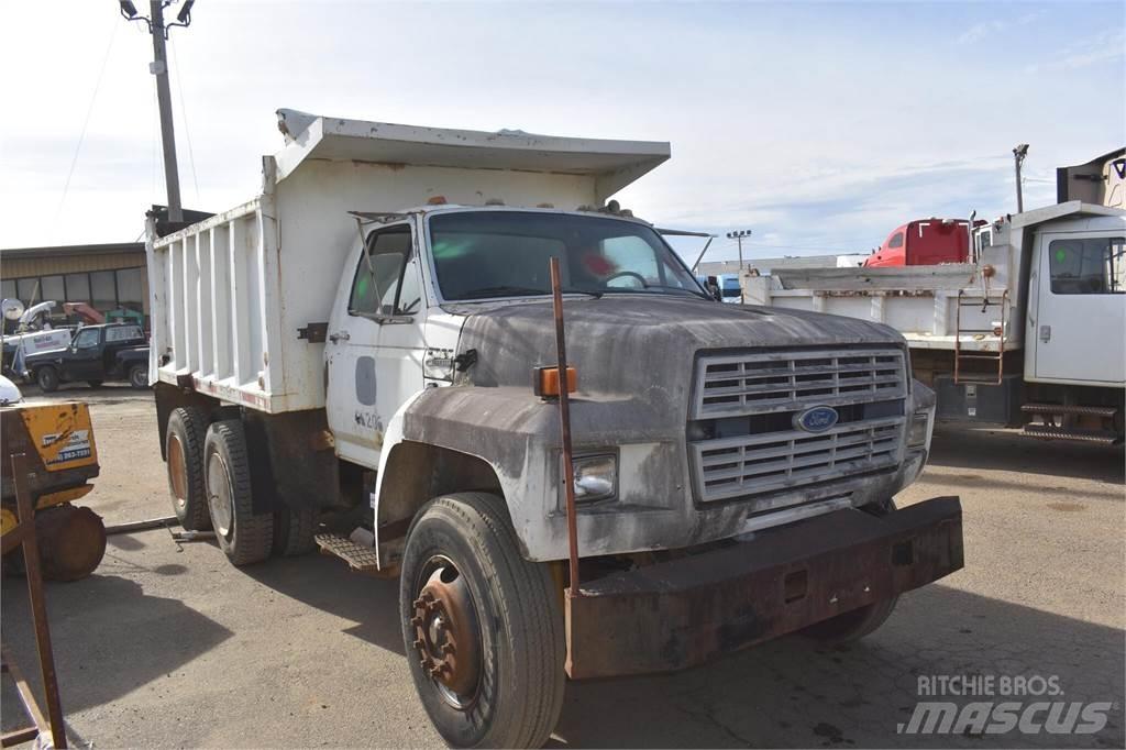 Ford F900 Camiões basculantes