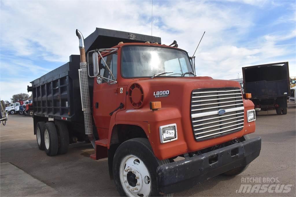 Ford L8000 Camiões basculantes