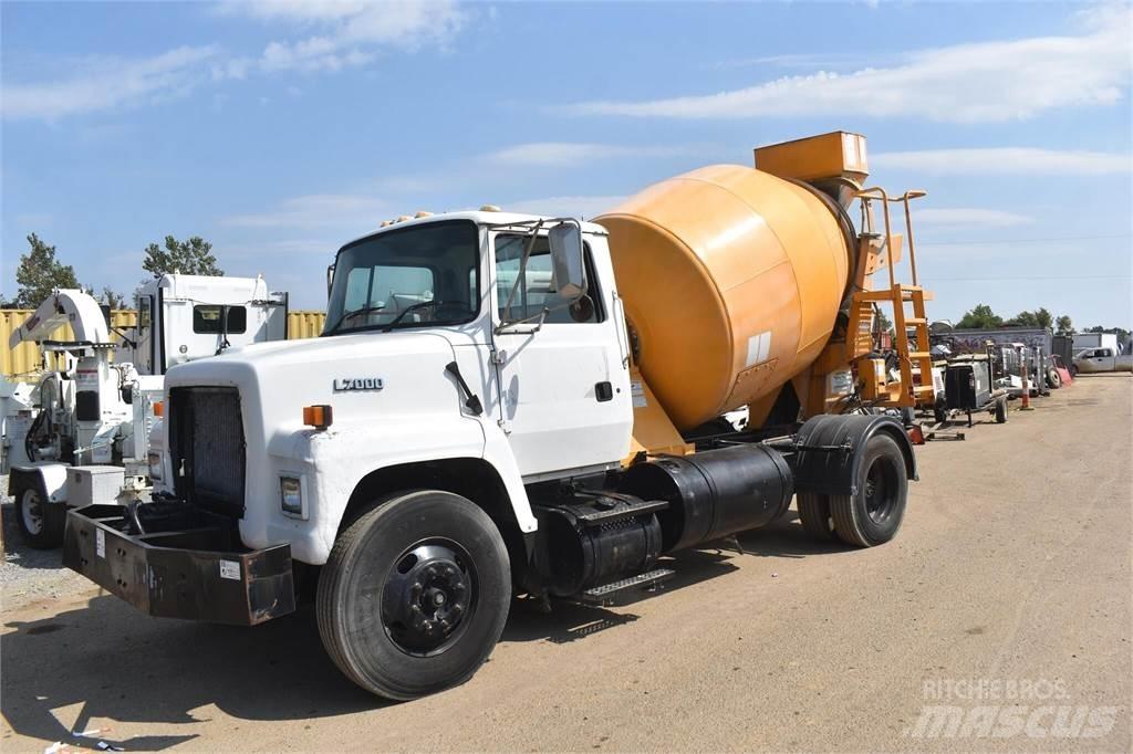 Ford LN7000 Camiões de betão