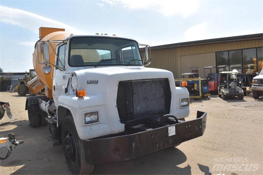 Ford LN7000 Camiões de betão