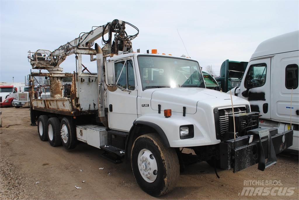 Freightliner FL80 Camiões grua