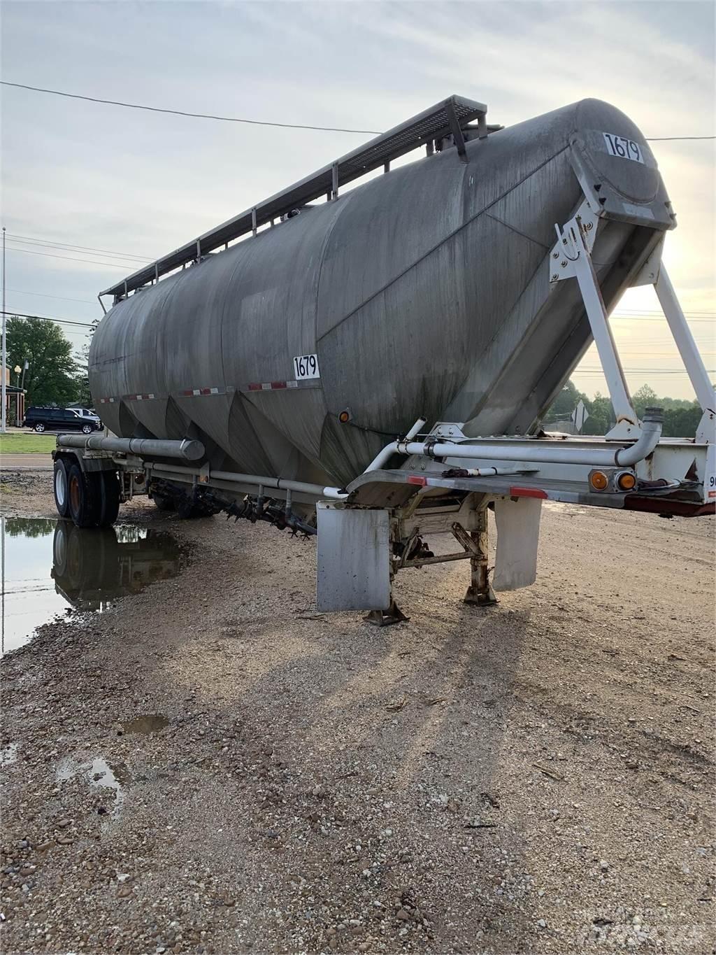 Fruehauf  Reboques cisterna