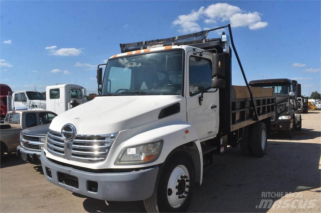 Hino 338 Camiões basculantes