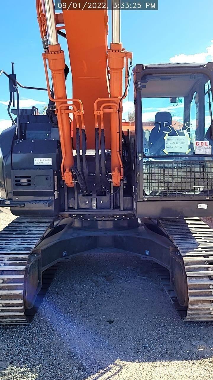Hitachi ZX225US-6 Escavadoras de rastos