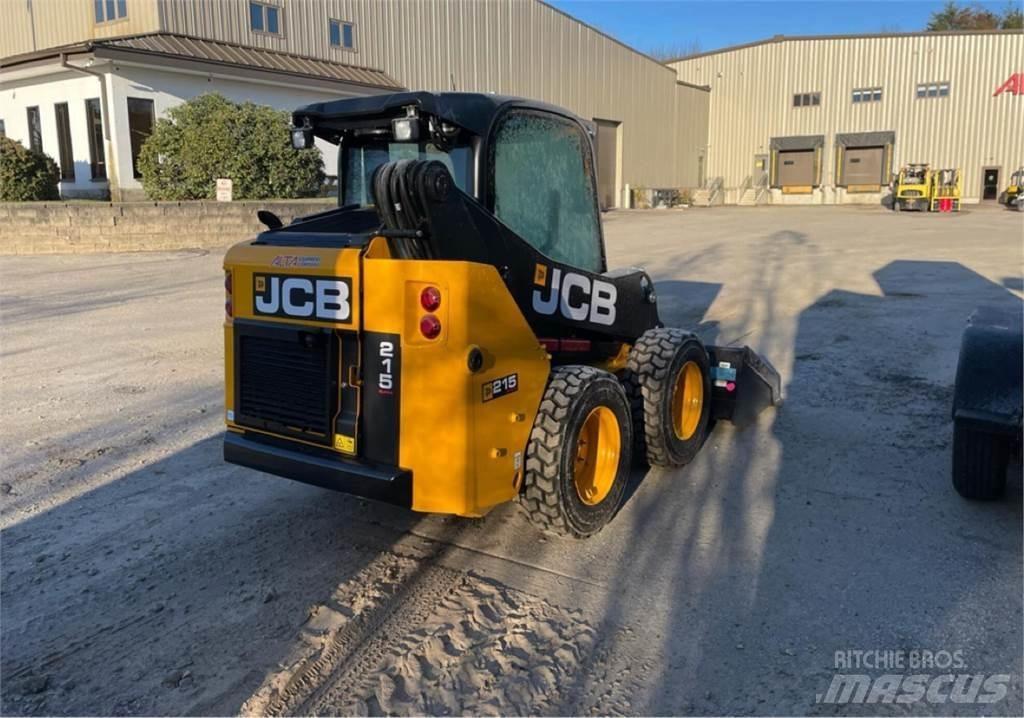JCB 215 Carregadoras de direcção deslizante