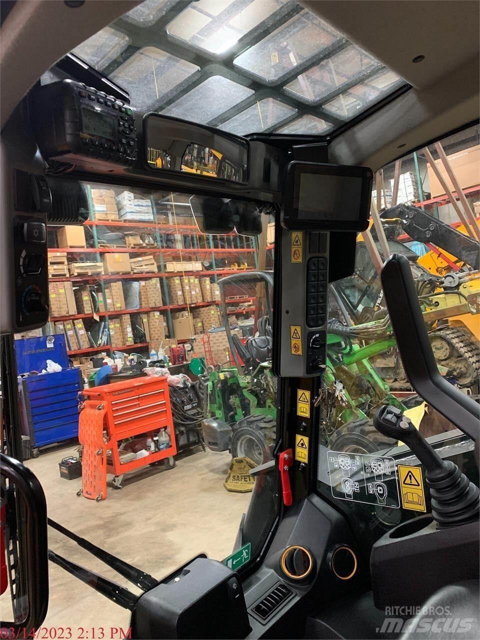 JCB 2TS-7T Carregadoras de direcção deslizante