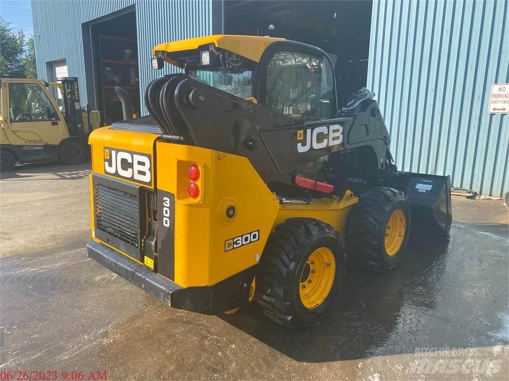 JCB 300 Carregadoras de direcção deslizante