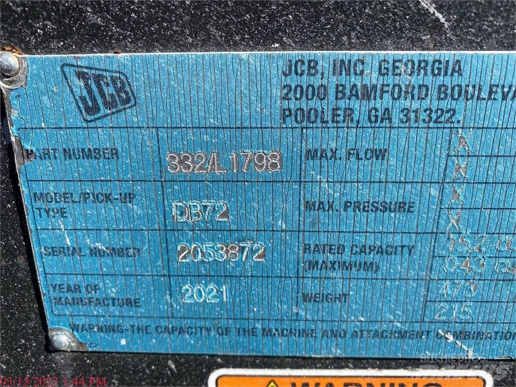 JCB 300 Carregadoras de direcção deslizante