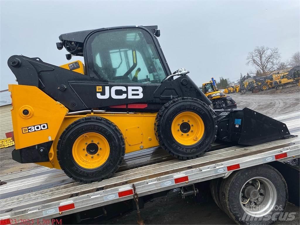 JCB 300 Carregadoras de direcção deslizante