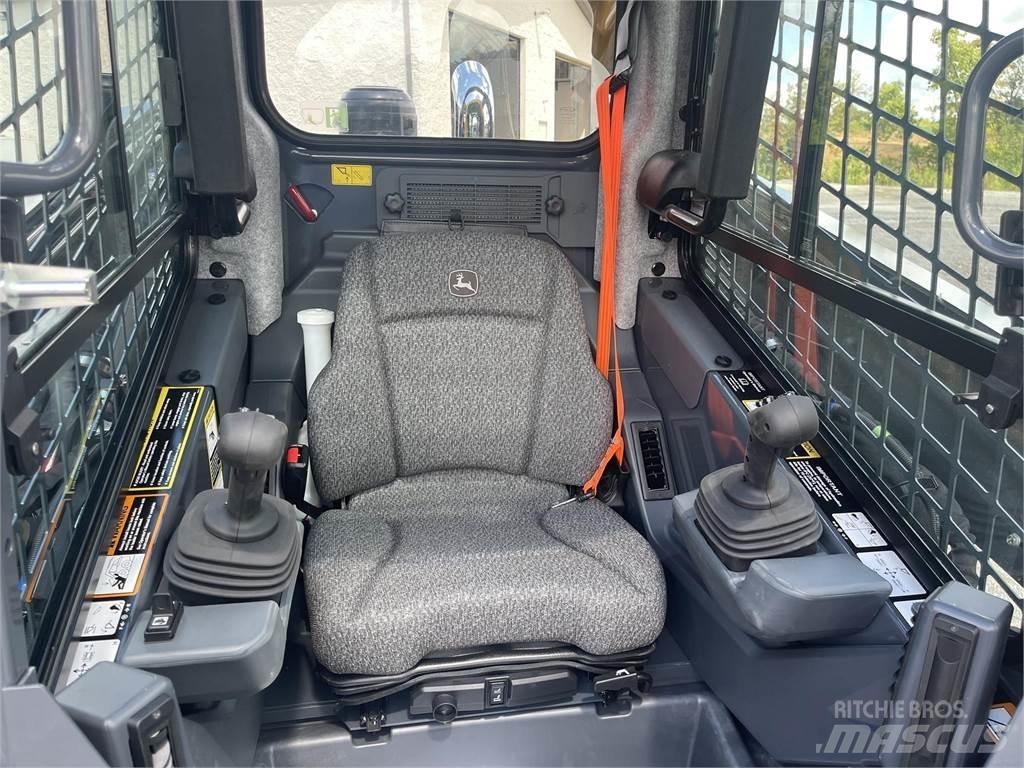 John Deere 333G Carregadoras de direcção deslizante