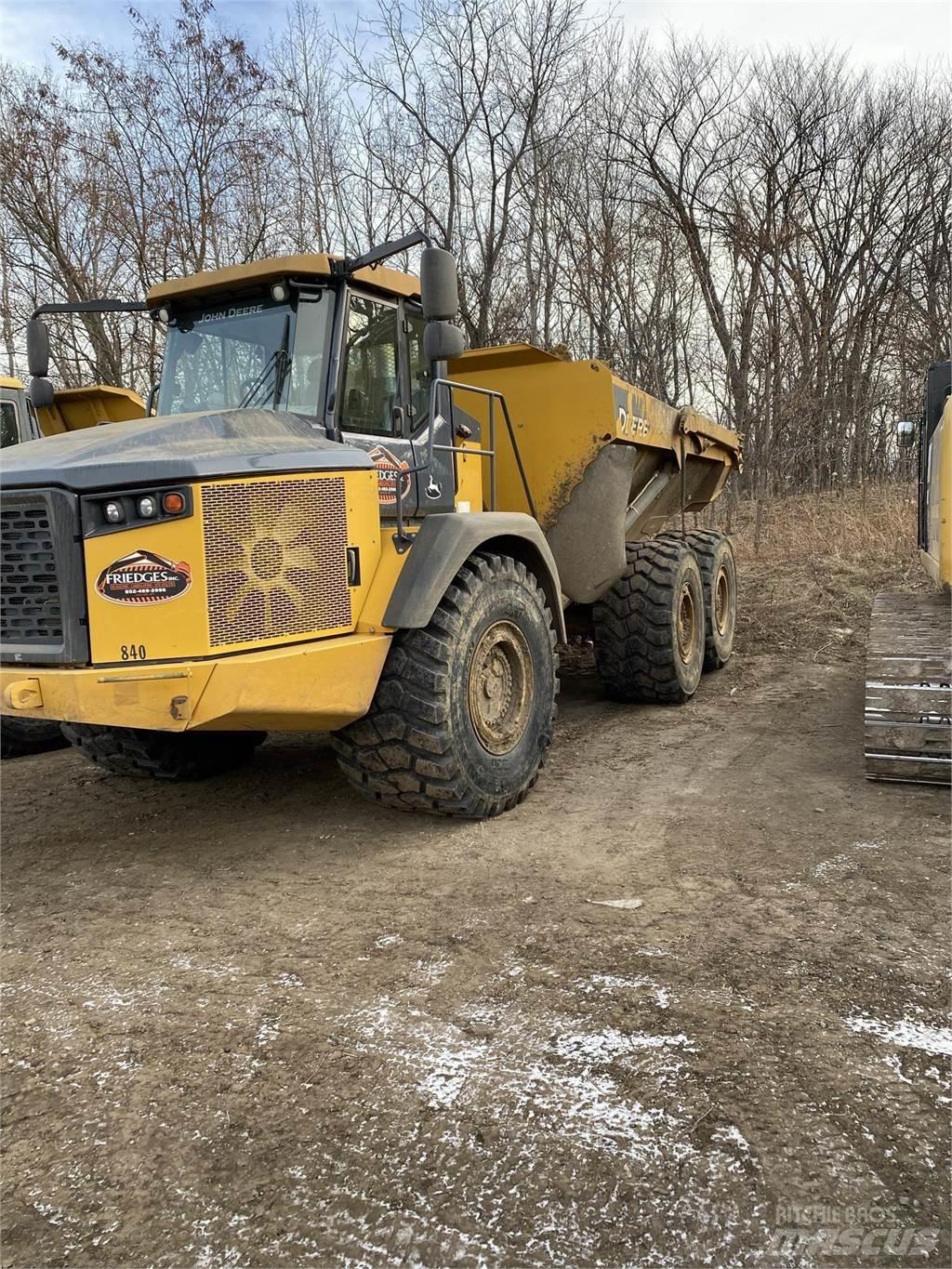 John Deere 410E Camiões articulados