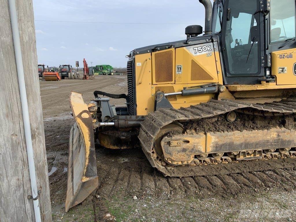 John Deere 750K LGP Dozers - Tratores rastos