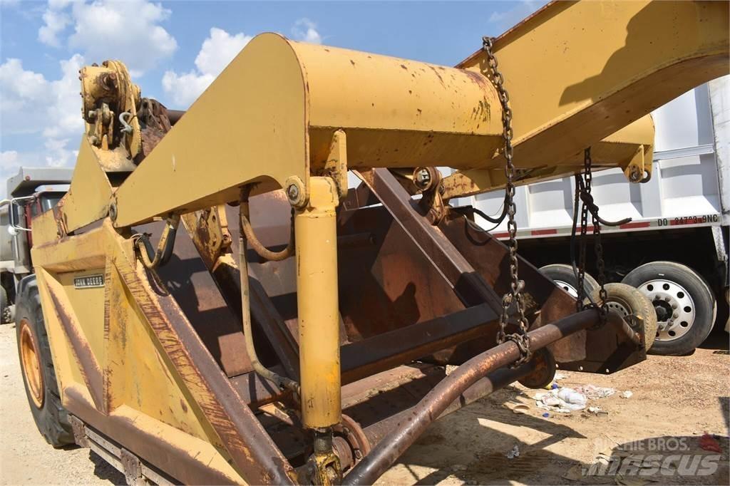 John Deere 760A Raspadores