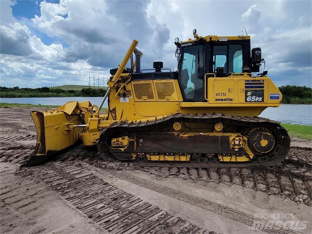 Komatsu D65PX-18 Dozers - Tratores rastos
