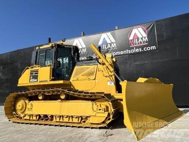 Komatsu D65PX-18 Dozers - Tratores rastos