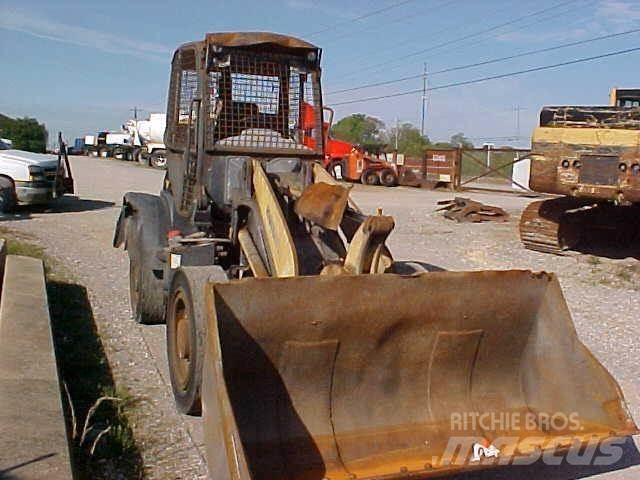Komatsu WA100 Pás carregadoras de rodas
