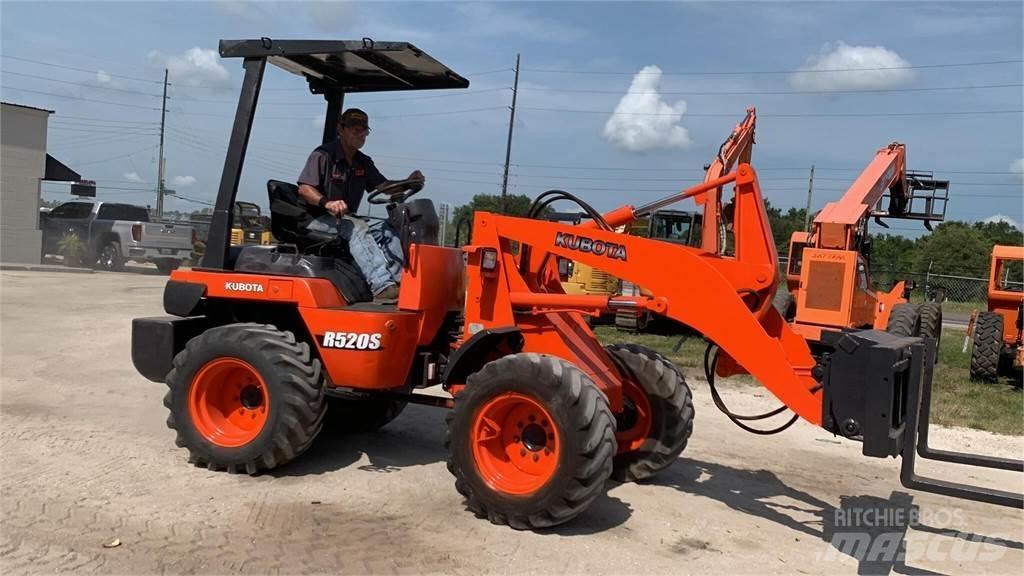 Kubota R520 Pás carregadoras de rodas