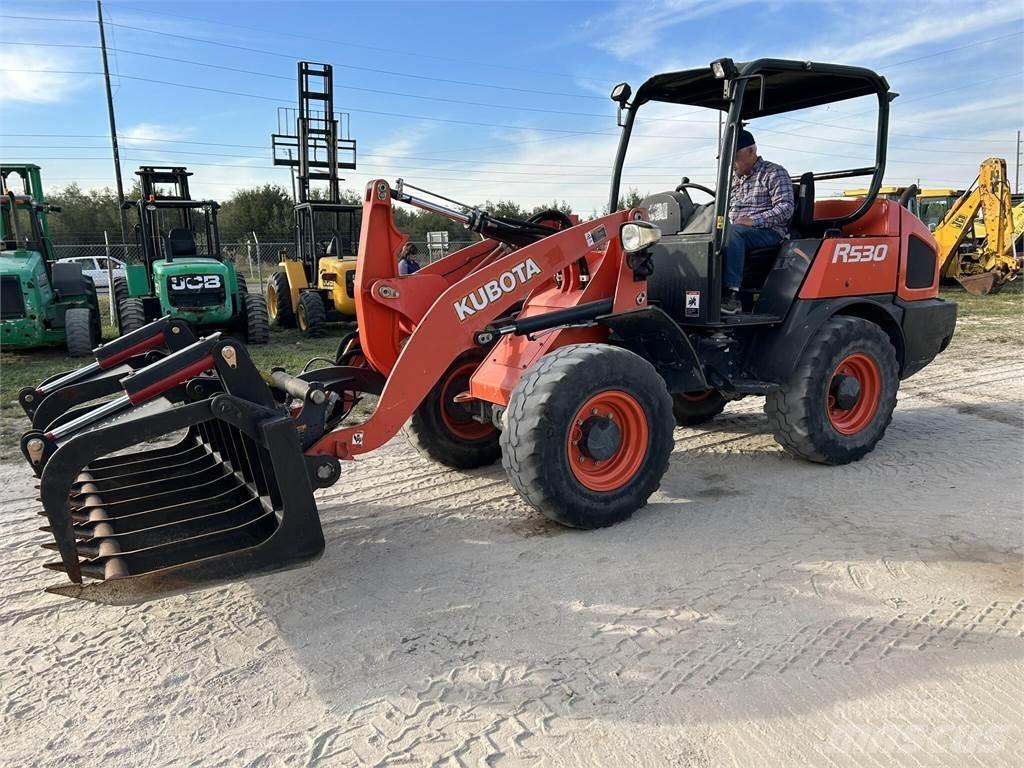 Kubota R530 Pás carregadoras de rodas