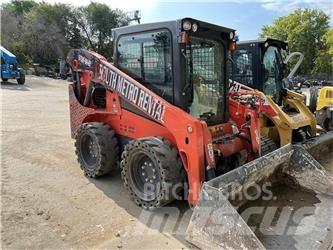 Kubota SSV75 Carregadoras de direcção deslizante