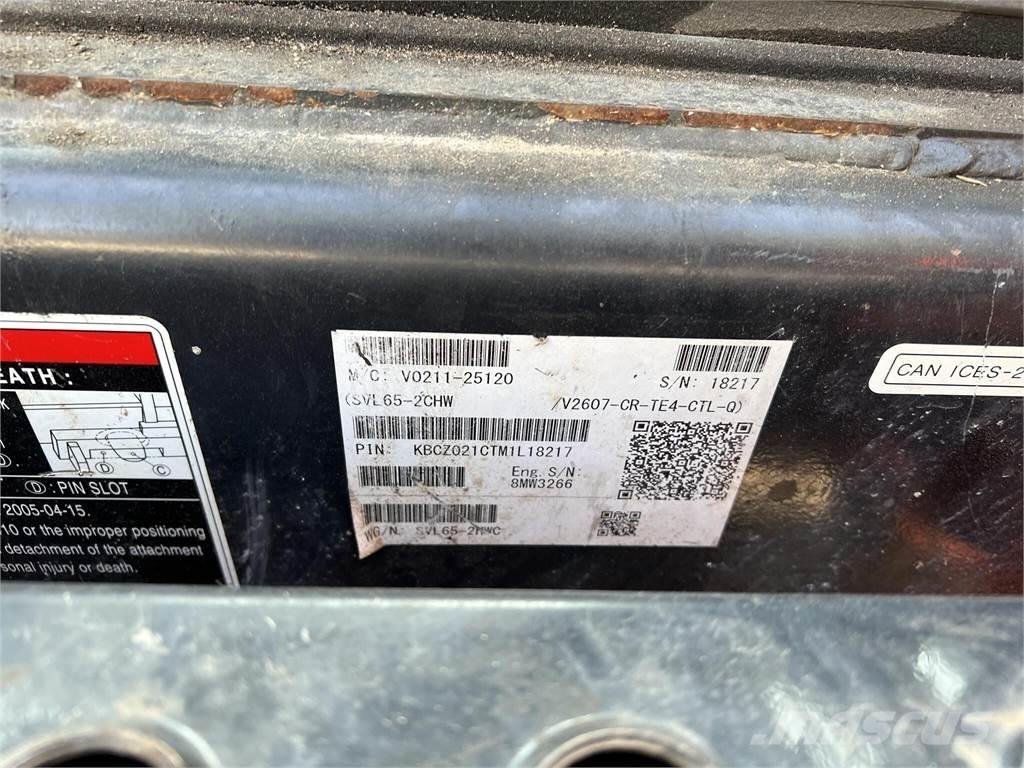 Kubota SVL65-2 Carregadoras de direcção deslizante