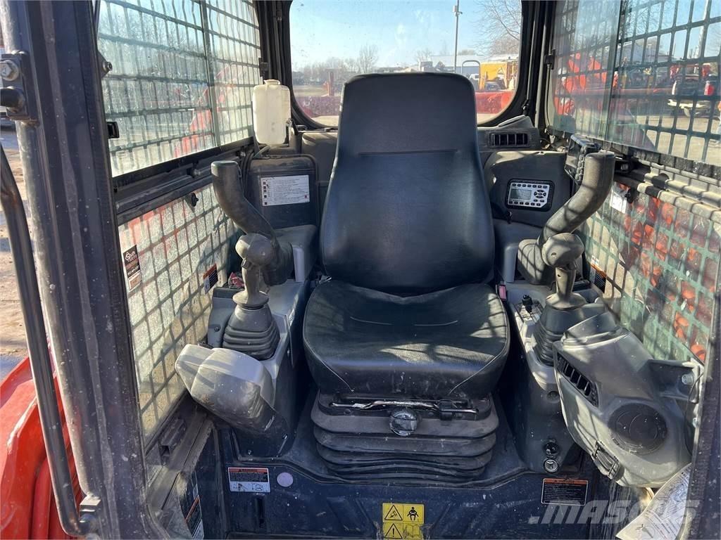Kubota SVL75-2 Carregadoras de direcção deslizante