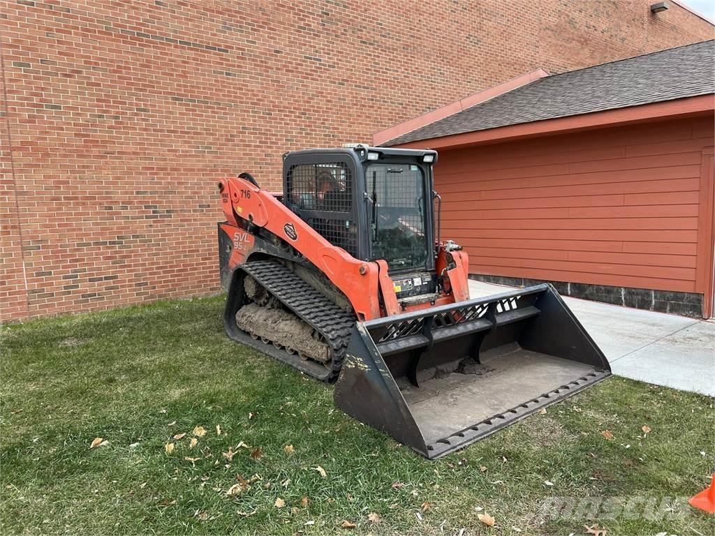 Kubota SVL95-2S Carregadoras de direcção deslizante