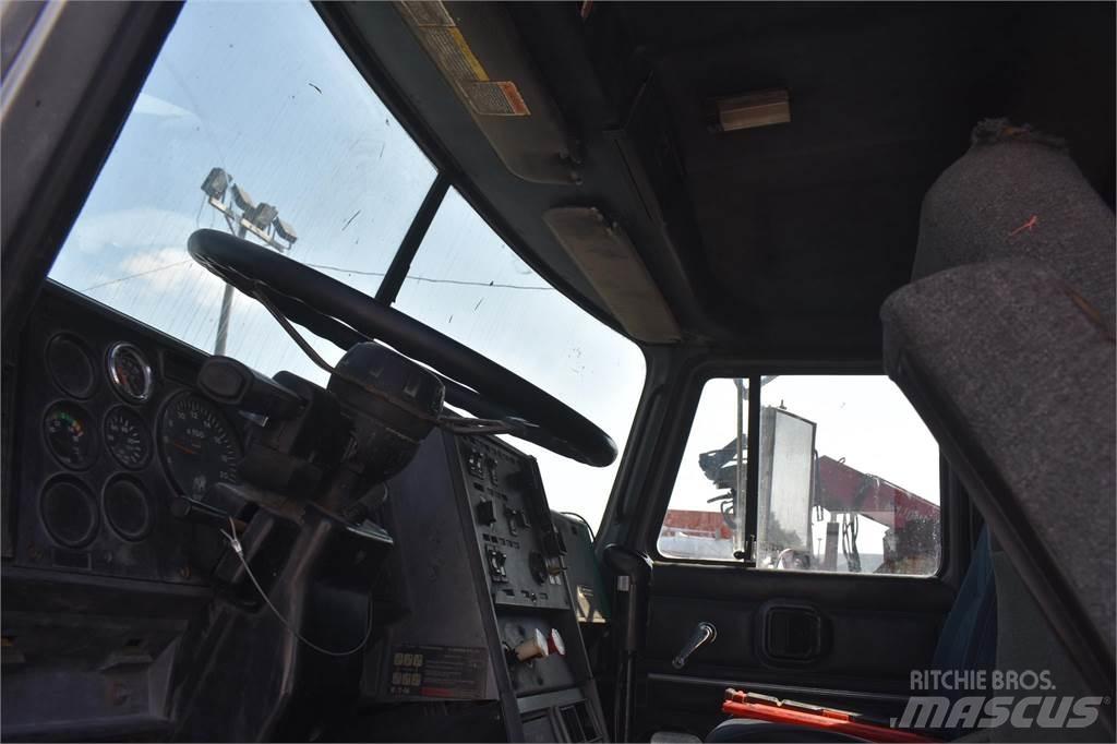 Mack CH613 Camiões basculantes