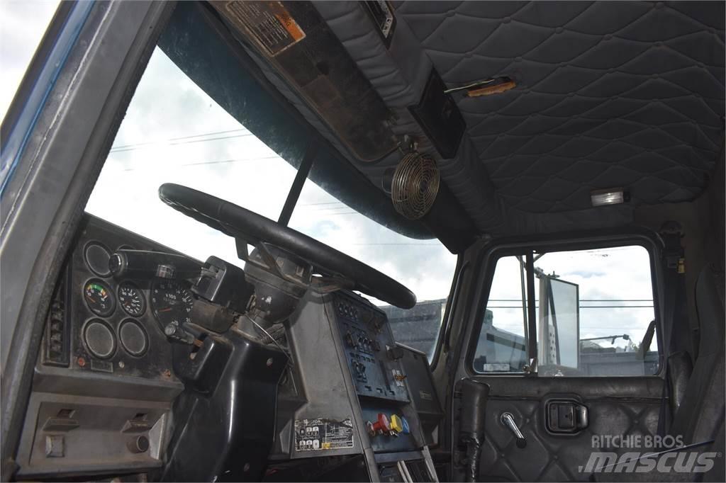 Mack CH613 Camiões basculantes