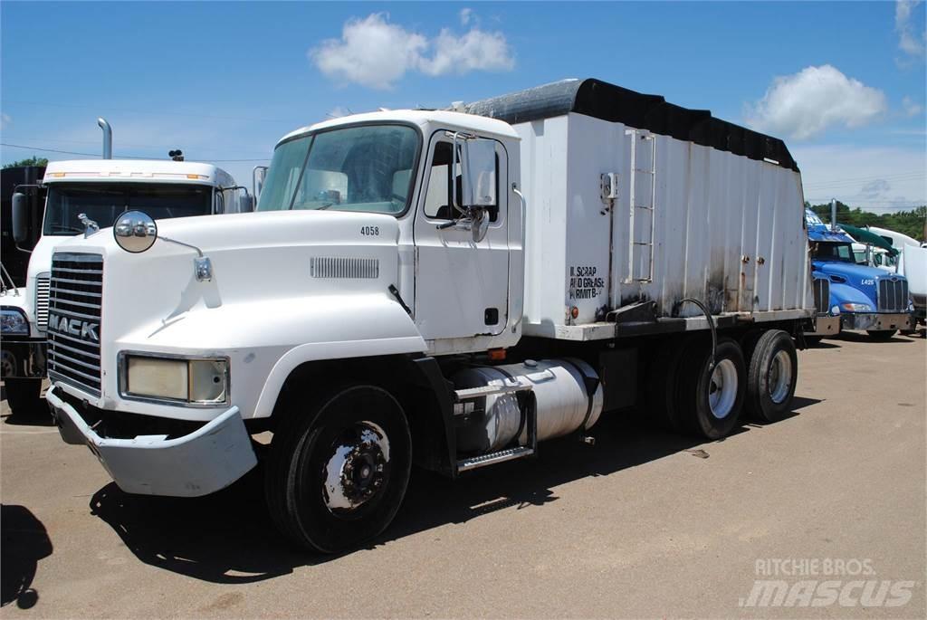 Mack CH613 Camiões basculantes