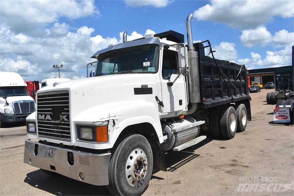 Mack CHN613 Camiões basculantes