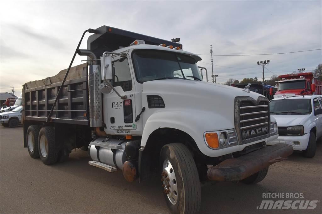 Mack GRANITE CV713 Camiões basculantes