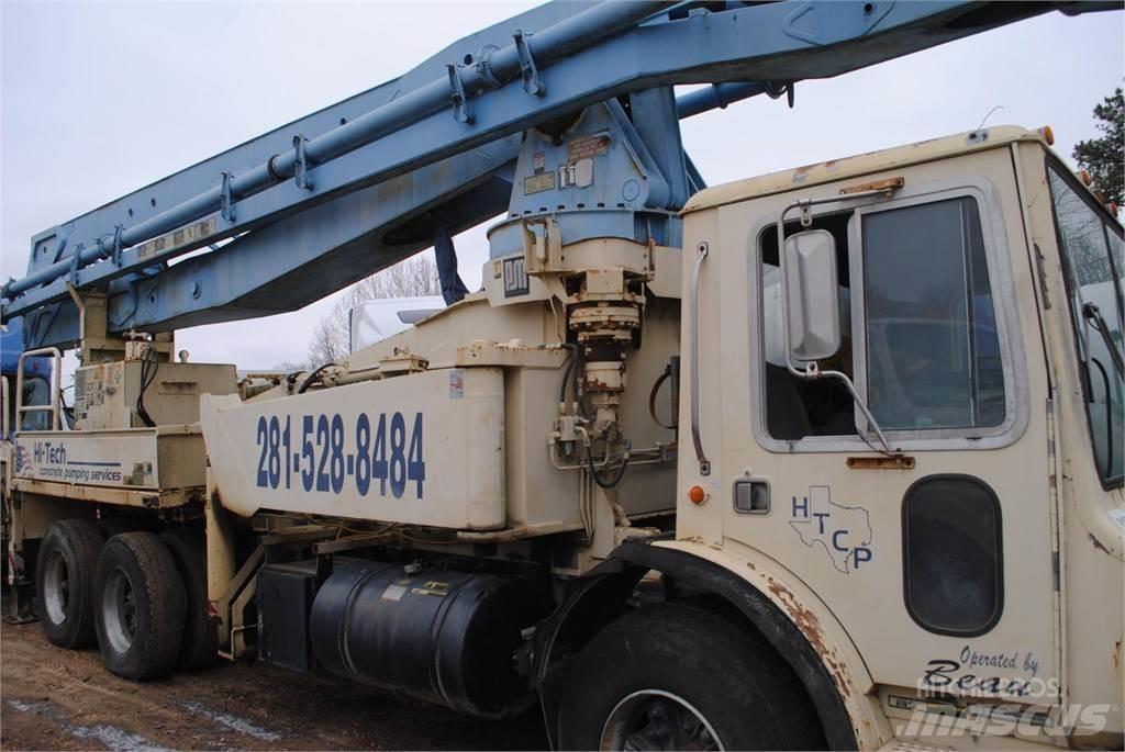 Mack MR686S Camiões de betão